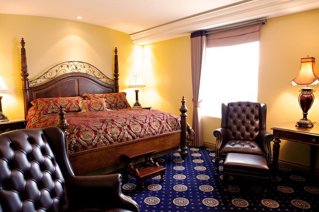 Chateau Louis & Conference Centre